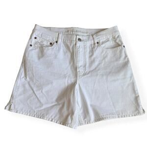 American Eagle Strigid White Denim Shorts 10 High Rise Distressed